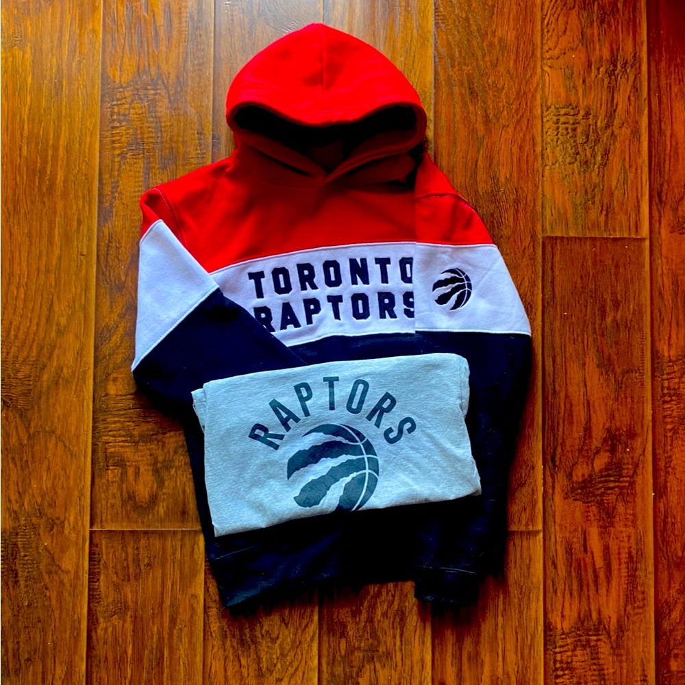 Toronto Raptors hoodie& shirt